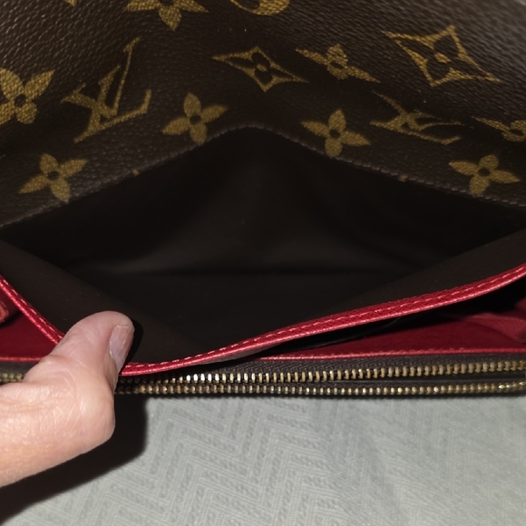 Louis Vuitton Brown Monogram Long Wallet - Picture 10 of 16